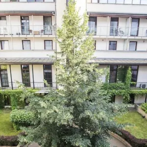 Royal Parkside Apartmán